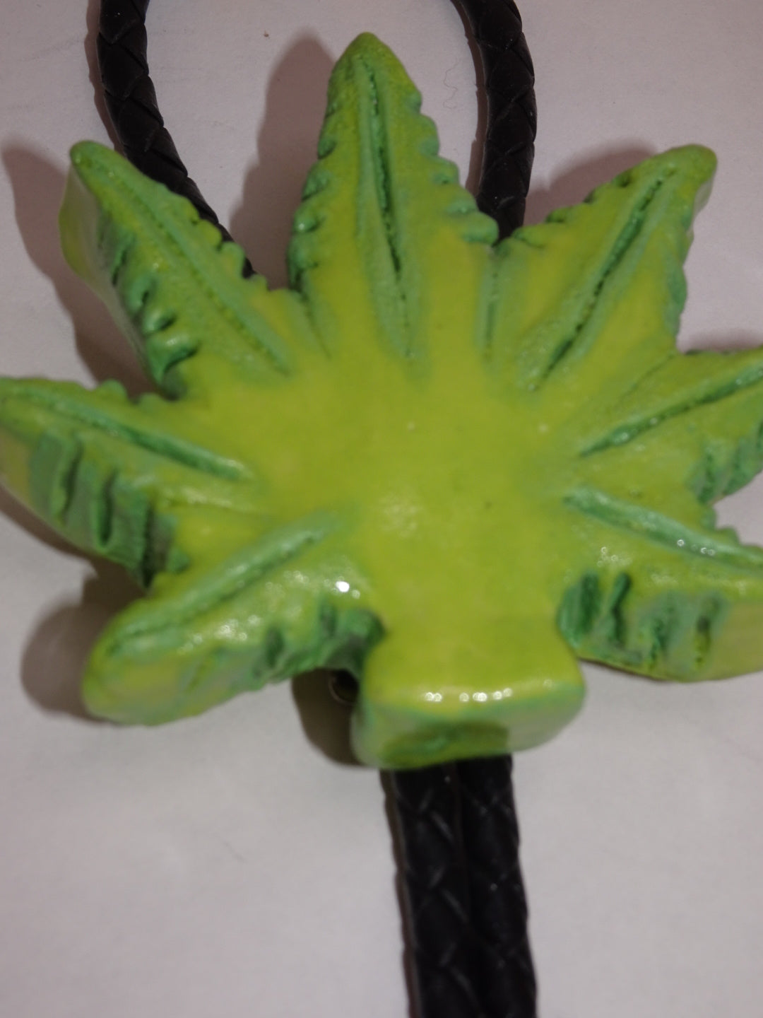 POTLEAF BOLO TIES