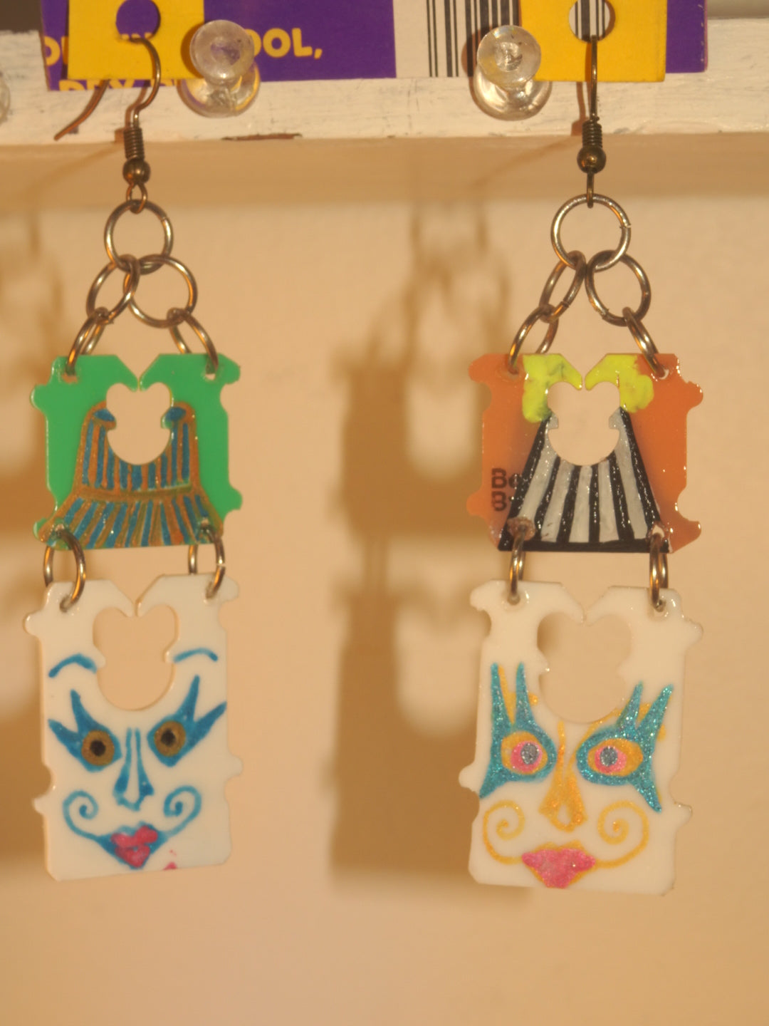 BREAD CLIP CLOWNS