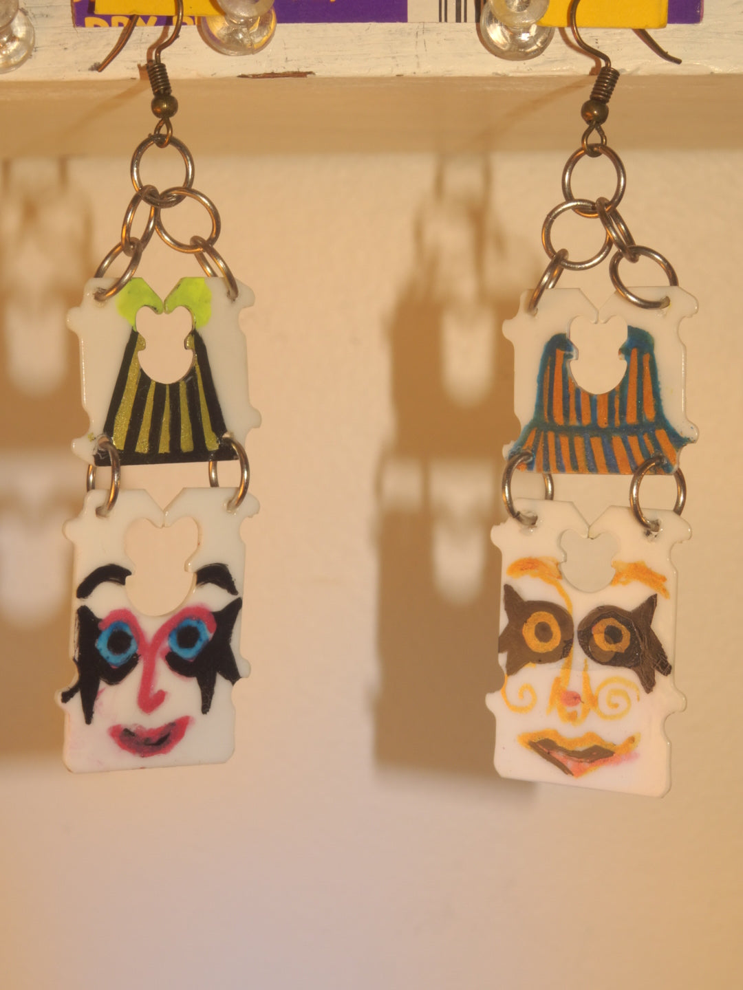 BREAD CLIP CLOWNS