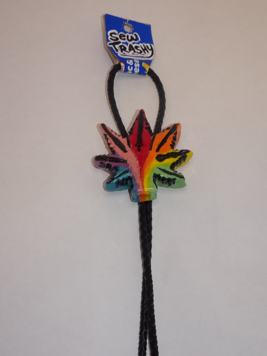 RAINBOW POT LEAF BOLO TIE
