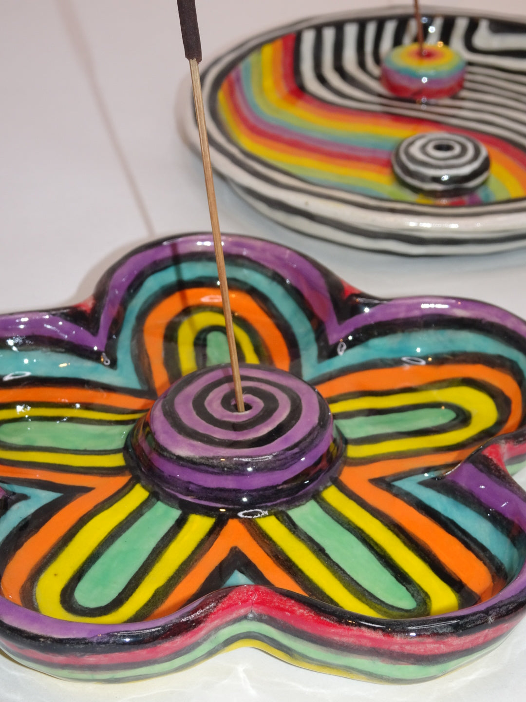 TRIPPY FLOWER INCENSE BURNER