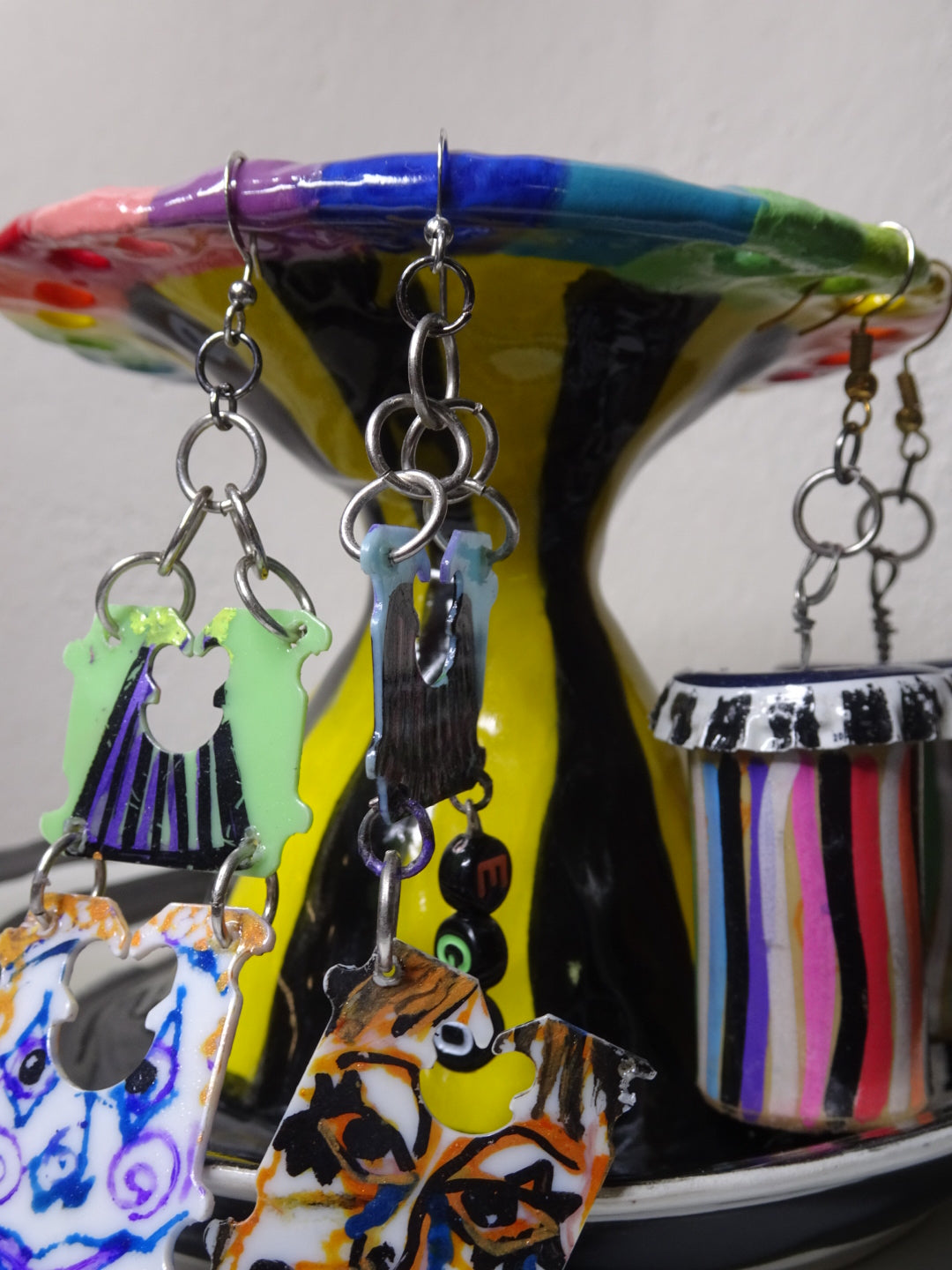 TRIPPY RAINBOW MUSHROOM EARRING DISH
