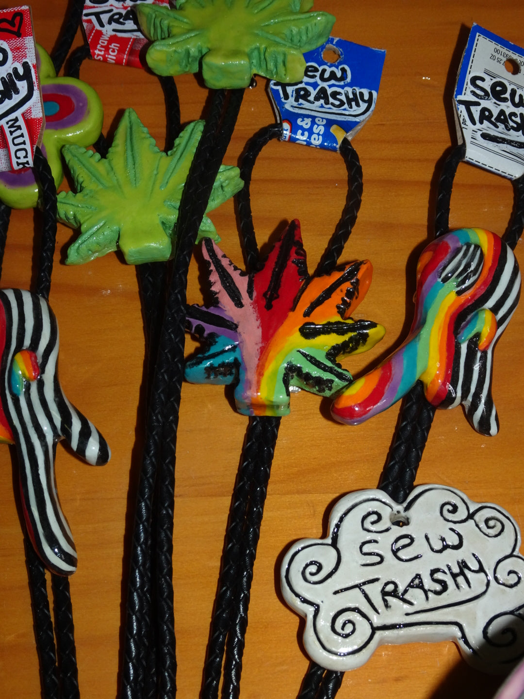 RAINBOW POT LEAF BOLO TIE